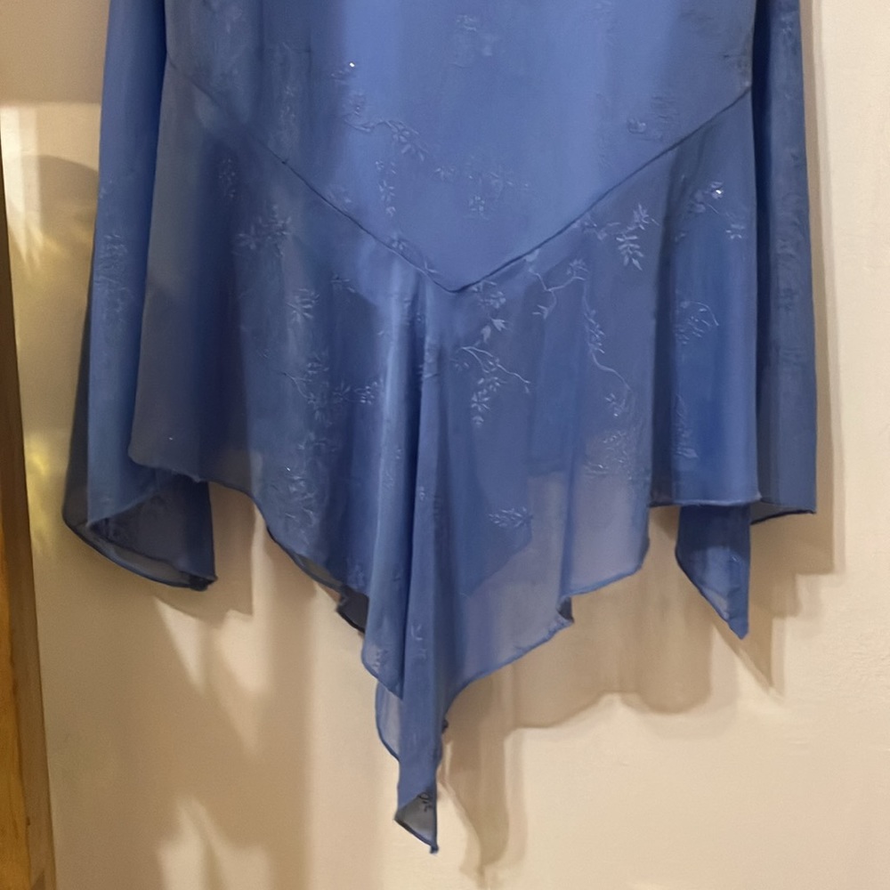 Dress - Picture 3 of 6